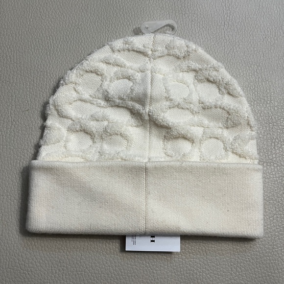NWT - Coach Adult 100% Wool Terry C Logo Beanie - Picture 3 of 4